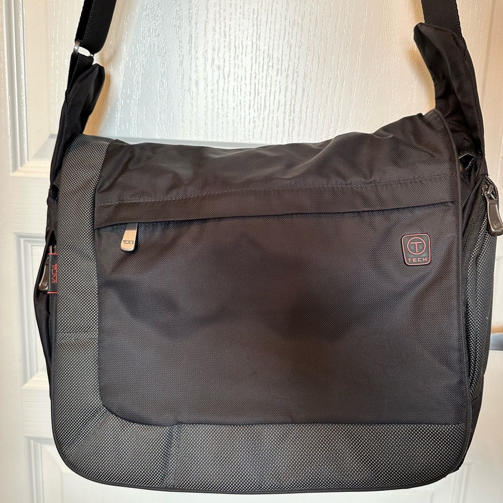 Tumi T-Tek Messenger Crossbody Work Travel Bag